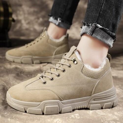 Mens Plus Cotton Leather Boots Autumn and Winter 2021 New Mens Sports and Leisure Shoes Plus Velvet Thickening To Keep Warm