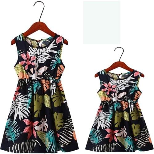 2021 New Summer Mosaic Family Matching Floral Tank Dresses Matching Outfits Family Look Sets Mom and Daughter Matching Clothes