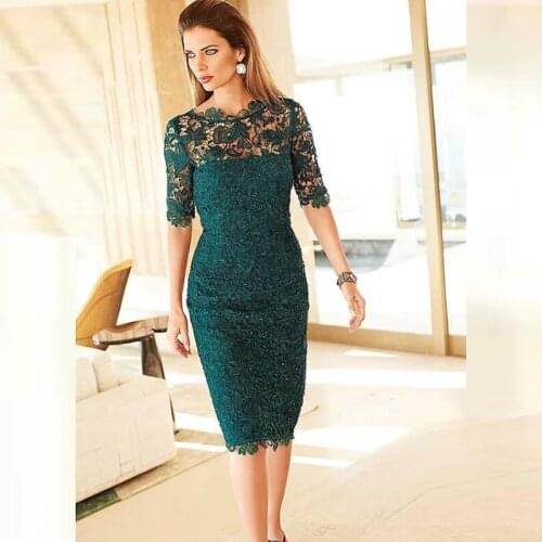 High Fashion Green Lace Knee Length Mother of the Bride Dresses Sheath Jewel Neck Half Sleeve Wedding Guest Gowns 2020