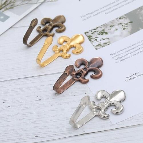 2PCS Alloy Vintage Organizer Holder Wall Living Room Home Decoration Plum Blossom Shaped Towel Curtain Hook Accessories