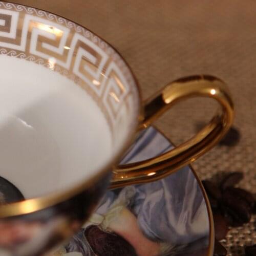 European Retro Palace Figure Painting Bone China Coffee Cup And Saucer British Afternoon Tea Tup Espresso Cups Home Drinkware