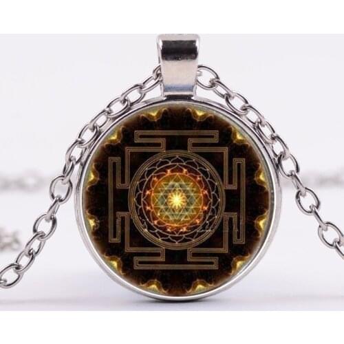 Vintage Sacred Yantra Pattern Religious Style Round Glass Pendent Necklace Classic Necklace for Women Men Girl Neck Jewelry Gift