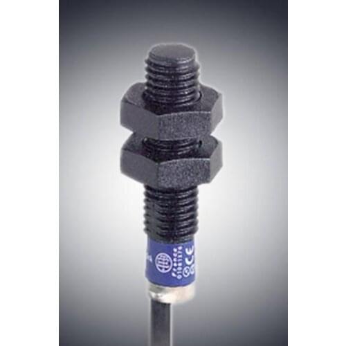 XS4P08MA230 New High-Quality Switch Sensor