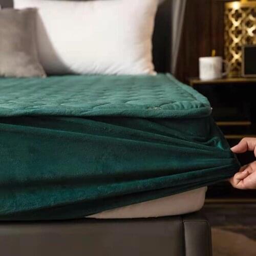 High Grade Embroidery Mattress Cover King Queen Customized Soft Plush Quilted Bed Pad Protector Cover No Pillowcase