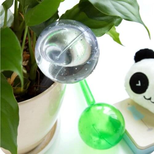Automatic Plant Self Watering Plastic PVC Ball Plant Flowers Water Feeder Indoor Outdoor Watering Cans Auto Watering Device