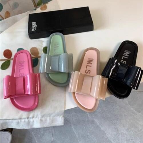 Minimemon Women's Slippers
