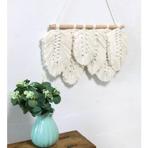 Nordic Boho Style Creative Feather Small Pendant Room Decoration Bohemian Tapestry Literary Fan Home Mural Homestay