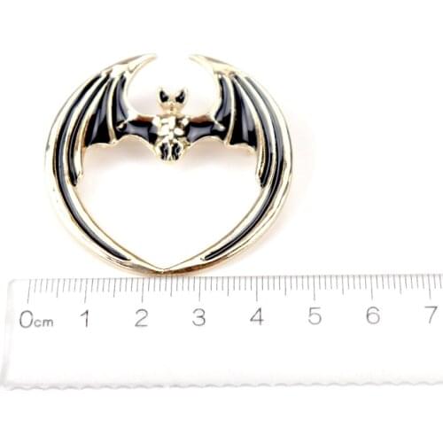 Fashion New Vintage black enamel pin Gothic animal bat Women Gold Brooches Lapel Pins Party Unisex Suits Coat Dress Jewelry 2020