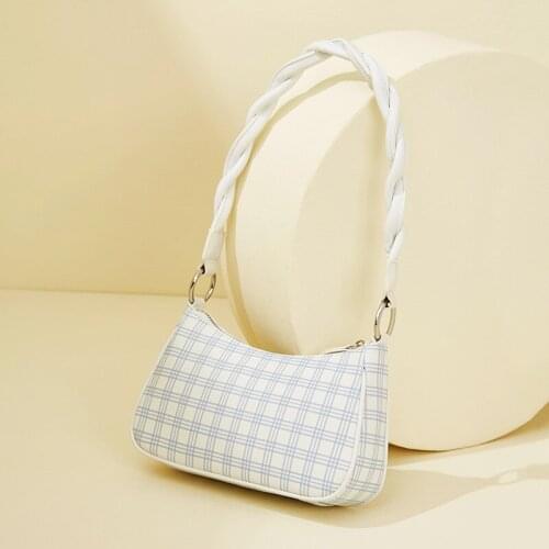 All-match niche design sense portable female bag underarm bag 2021 new trendy small bag female fashion baguette bag