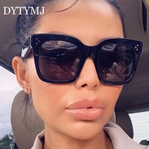 DYTYMJ Vintage Square Sunglasses Women 2021 Oversized Gradient Sunglasses Women/men Classic Square Sunglasses Gafas De Sol Mujer