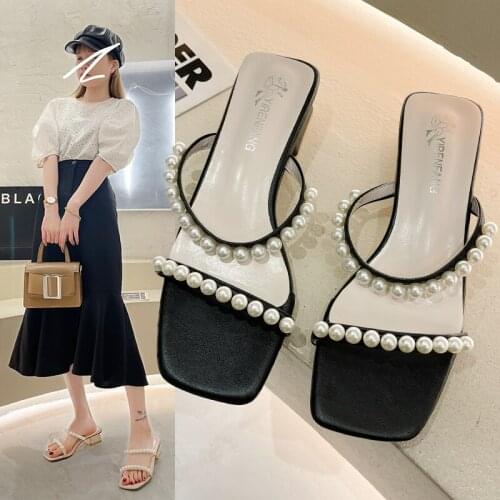 2021 New Fashion String Bead Slippers Casual Female Shoes Square Heel Luxury Soft Summer Block Basic Scandals Rubber Hoof Heels