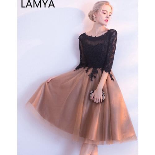 LAMYA Half Black Lace Sleeve Prom Dresses Contrast Color Evening Party Dress Knee Length Ball Gown Tulle Special Occasion Dress