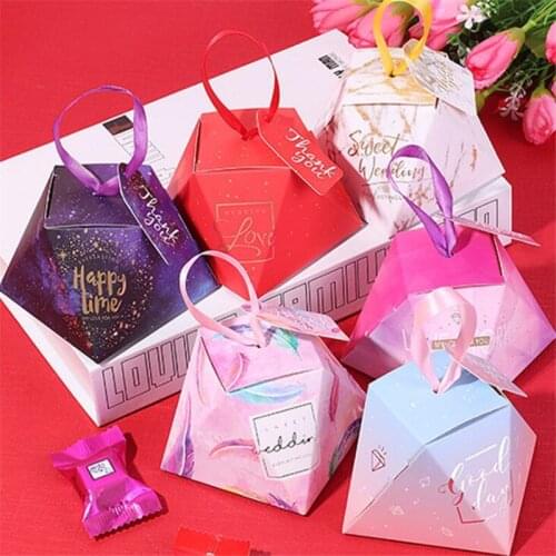 50Pcs/Lot Food Storage Boxes Wedding Gifts For Guests Creative Box Portable Chocolate Christmas Candy Box With Riddbon Packaging