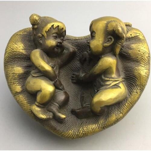 China archaize brass boy and girl heart shape crafts statue