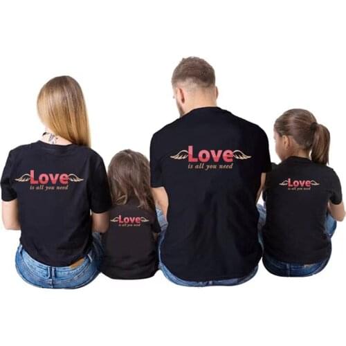 Matching Family Outfits Mother Father Daughter Son Clothes Love Heart Tshirts Mom Dad Boy Girl Mommy And Me Women Summer Top