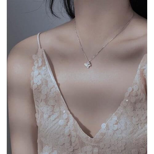 Vintage Metallic Gold Chain Butterfly Pendant Necklace Butterfly Pendant Women Ladies Necklace Jewelry for Valentines Day Gifts