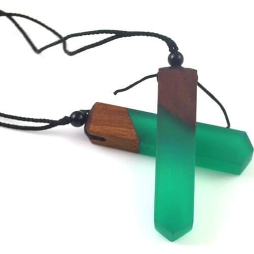 Hlkt Vintage Pendants