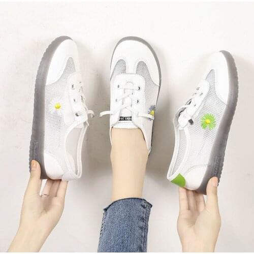2021 Summer New Soft Bottom Fashion Net Small White Shoes Female Super Fire Net Red Small Daisy Non-Slip All-Match Flat Shoes
