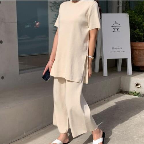 2021 Stylish Short Sleeve Knit Suit Womens Casual Solid Split Fork Knitted T-Shirt +Cropped Wide-Leg Pants Sports Two Piece Suit