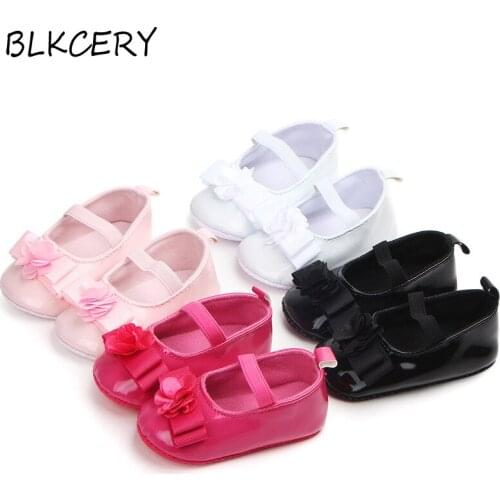 New Luxury Baby Girl Shoes Newborn Flower Bow Shoe Infant Princess Footwear Leather Toddler 1 Year Old Shower Gifts Doll Shoes