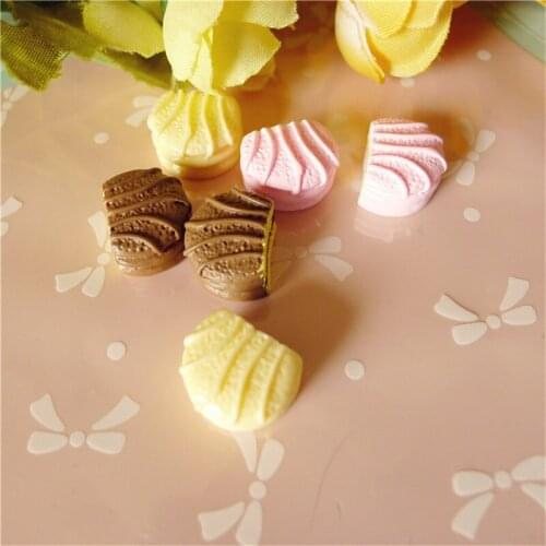 Mini Order 10pcs 12*15mm 3D Cute Food Bread Resin Cabochons Ornament Accessories Girls Hair Bow Clip Embellishments Scrapbooking
