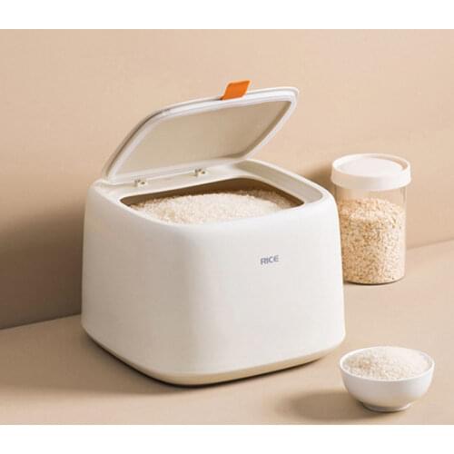 Food Box Bag Proof Seal Kitten Products Dog Cat Pet Feeder Bucket Sealed Jar Insect Dry Rice Storage Box Dispenser