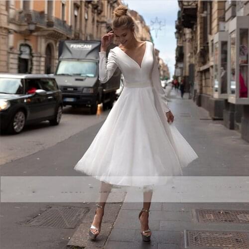 Vintage Short Wedding Dress with Sleeve 2021 Robe Deep V-neck Sexy Bridal White Tulle Beach Robe De Mriee Custom Made Backless