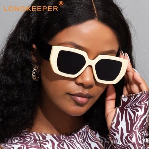 Green Vintage Square Womens Sunglasses Luxury Brand Design Oversize Goggles Traveling Outdoor UV400 Protection Oculos De Sol