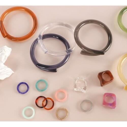 AOMU 2020 New Design Fashion Chic Transaprent Resin Acrylic Geometric Twisted Bracelet Ring for Women Party Jewelry Gifts