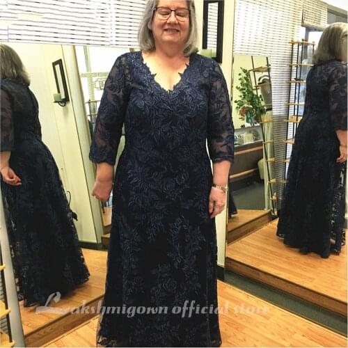 Dark Navy Plus Size Lace Mother of the Bride Dresses V Neckline With Three Quarter Sleeves Wedding Guest Gowns