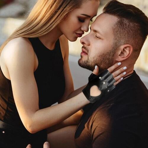 Punk Short Synthetic Leather Gloves Half Artificial Leather Material Fingerless Gloves Halloween Costumes Dancing Hip-hop