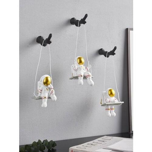 Nordic Style Astronaut Rock Climbing Character Resin Wall Hanging Ornaments Home Decor Living Room Sofa Background Accessories