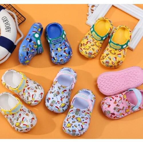 Boys Sandals 2021 New Summer Baby Hole Shoes Girls Infant Soft-soled Slippers Printed Two-wear Childrens Shoes ZJX