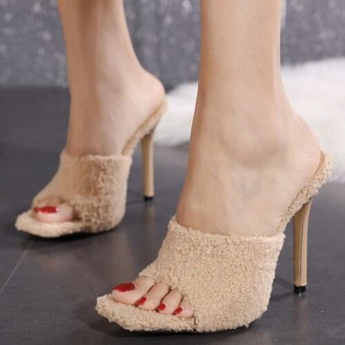 2021 European and American New Womens Shoes Square Hair Plush High Heel Sandals and Slippers