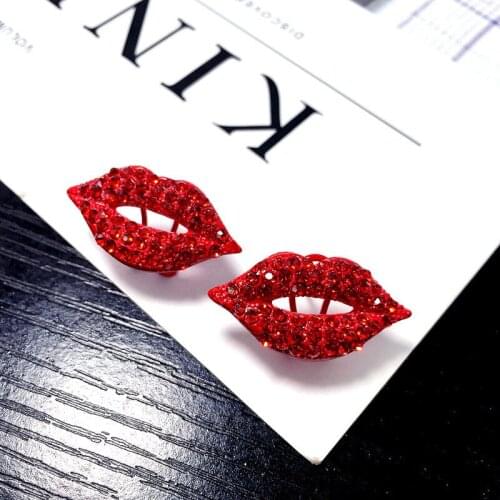 2021 New Sexy Red Lips Crystal Earrings Fashion Creative Shiny Earrings Suitable For Female Girls Jewelry Party Gift