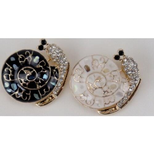 New European and American retro style Enamel inlay semi-precious stones shell snail conch cute brooch
