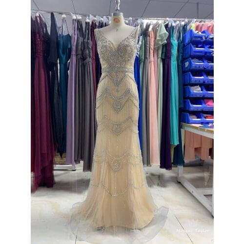 Nice champagne Evening Dress 2020 different color V-neck Crystal beaded sleeveless Customizable fashion Moncini Tailor