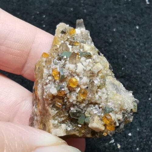 100% natural garnet mineral specimen stone decoration crystal healing energy geology teaching collection ornaments