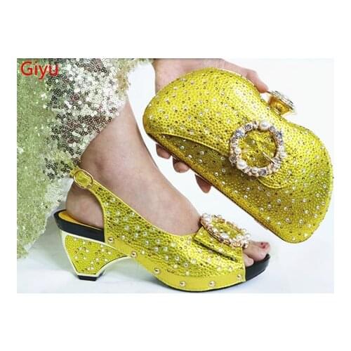 Doershow Nigeria yellow Sandal Shoes And Bag To Match High Quality Fashion African Italian Shoes And Matching Bag Set! SLP1-27