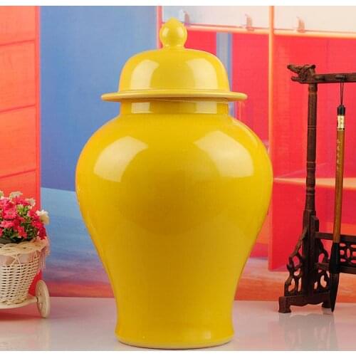 Jingdezhen ceramic temple jar Antique Porcelain wholesale decorative jars and vases yellow ginger jar
