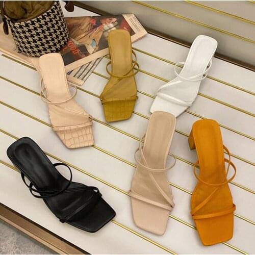 Fashion Classic Sandals Women High Heels Outside Slippers Summer Outdoor Sandal High Square Heel Chunky Heel Shoes Women Sandals