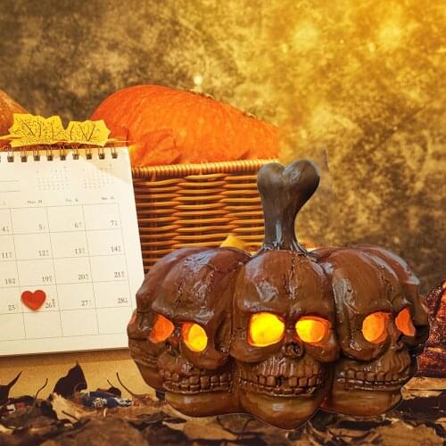 Warm Life Resin Halloween LED Light Pumpkin Skull Spooky Lamp Night Light Holiday Outdoor Indoor Home Party Festival Decor