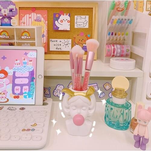 W&G Nordic Creative Ins Fashion Girl Desktop Makeup Brush Storage Barrel Desk Pen Holder Flower Vase Ornament Lovely
