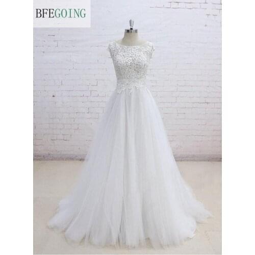 Luxurious White Tulle Lace Scoop Floor-Length Bridal Gowns A-Line Wedding Dresses Court Train Custom Made