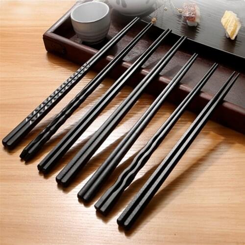 1 Pair Japanese Chopsticks Alloy Non-Slip Sushi Food Sticks Chop Sticks Chinese Gift Reusable Chopsticks Bamboo Chopsticks