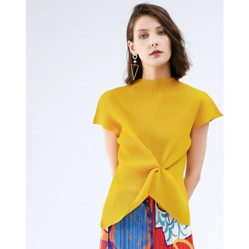 Miyake pleated solid casual Tops 2021 summer European station short-sleeved slim vest new bottoming basic Tees womens clothing