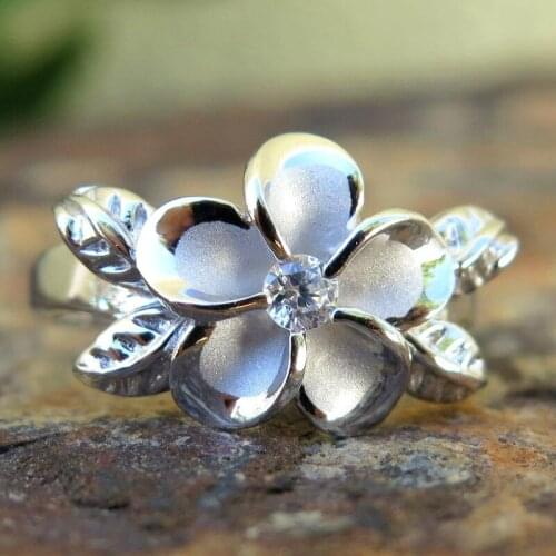 Exquisite Flower Rings for Women Girls Fashion Daily Wearable Stylish Flowers Finger Ring Silver Color Wedding Party Jewelry