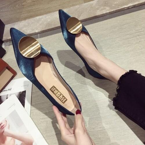 Womens Shoes Spring 2019 New Spiked Shallow Metal Button Softsoles