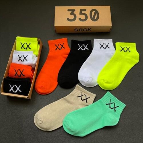 4 Pairs/Box Fashion XX Socks Crew Male Tide Street Europe 350 Style Hip Hop Match Tidal Socks Men and Women Personality Socks