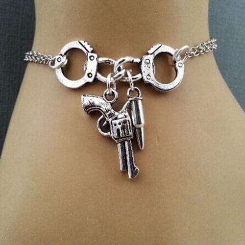 HANDCUFF Gun&Bullet Trendy Bracelet Bangles Women Fashion Jewelry Style Bracelet Charms Vintage Silvers Gifts DIY Hot Q1028